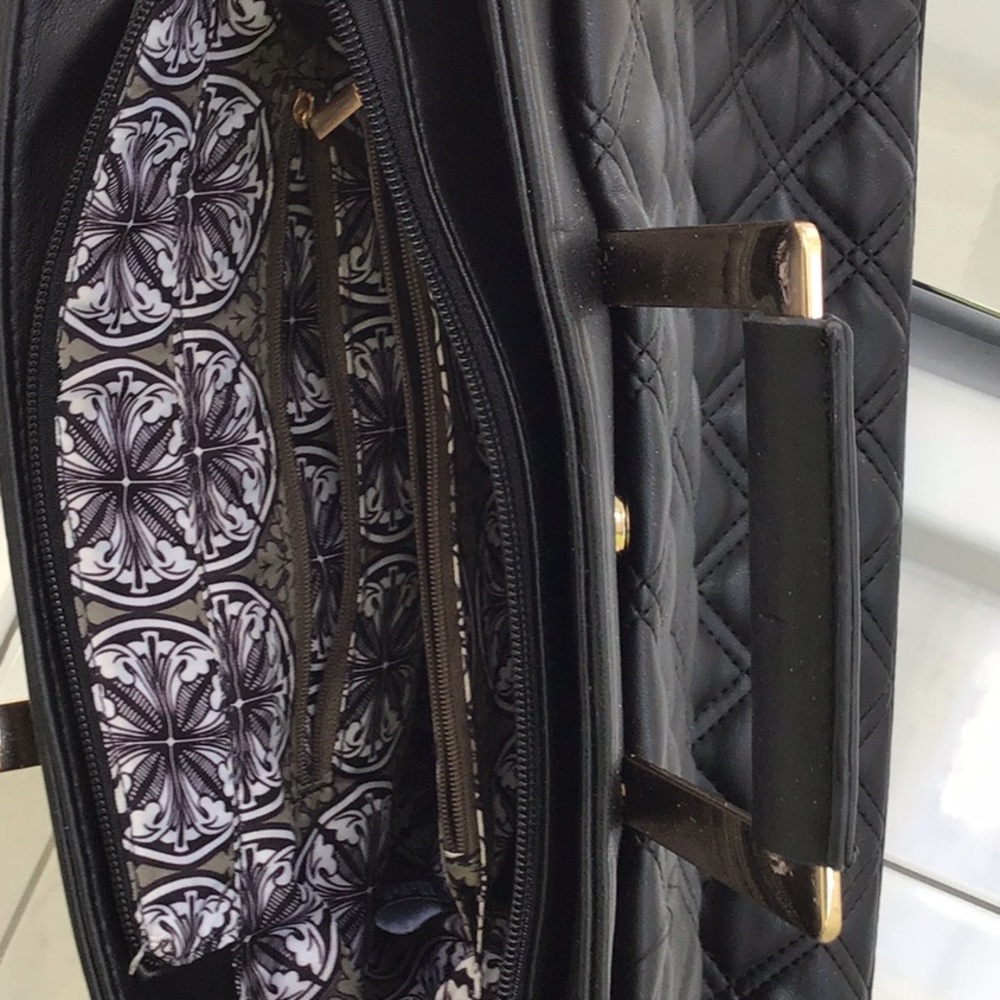 ♦️♦️Black faux leather hand bag♦️♦️ - Picture 2 of 6